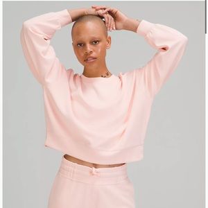 Lululemon Perfectly Oversized Cropped Crew 
Softstreme